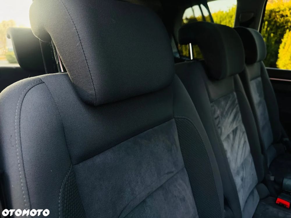 Volkswagen Touran 2.0 TDI DPF Highline Perfectline - 35