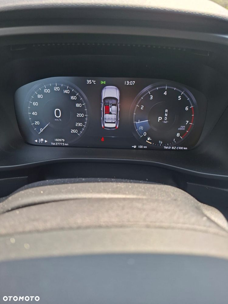 Volvo XC 40 T3 Momentum - 10