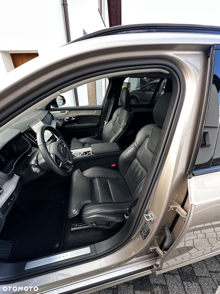 Volvo XC 90 T8 AWD Plug-In Hybrid Ultra Dark 7os - 13