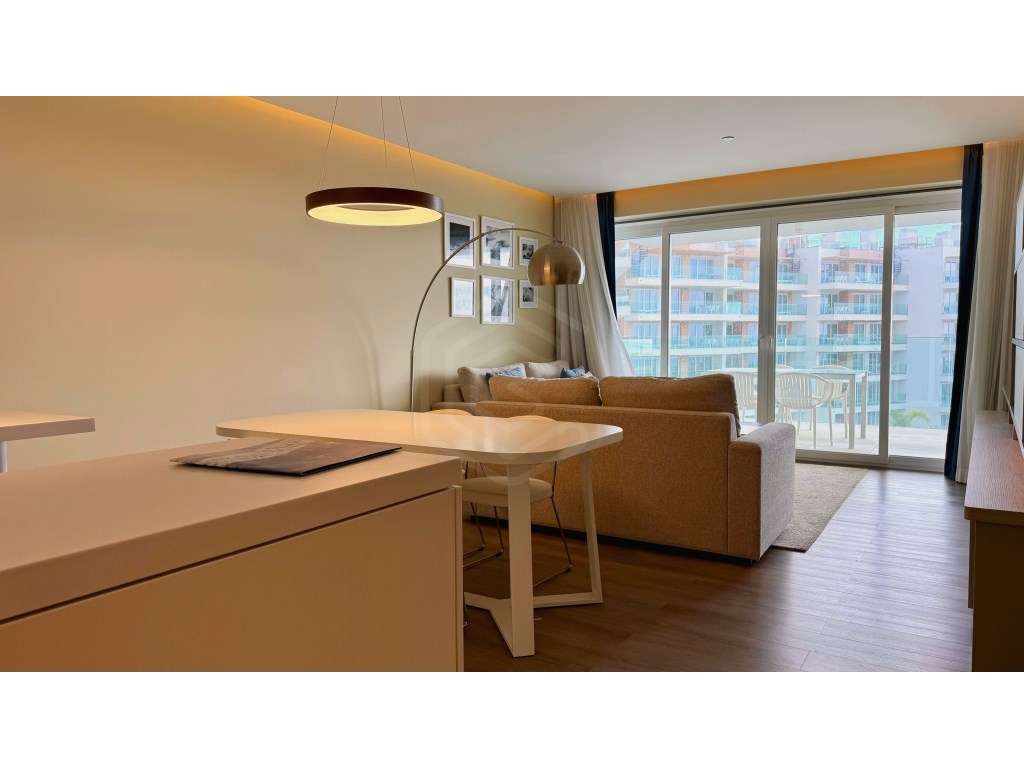Apartamento T2 na primeira linha da Praia, Vilamoura - Grande imagem: 2/36