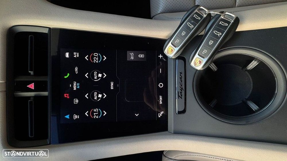 Porsche Taycan Standard - 14