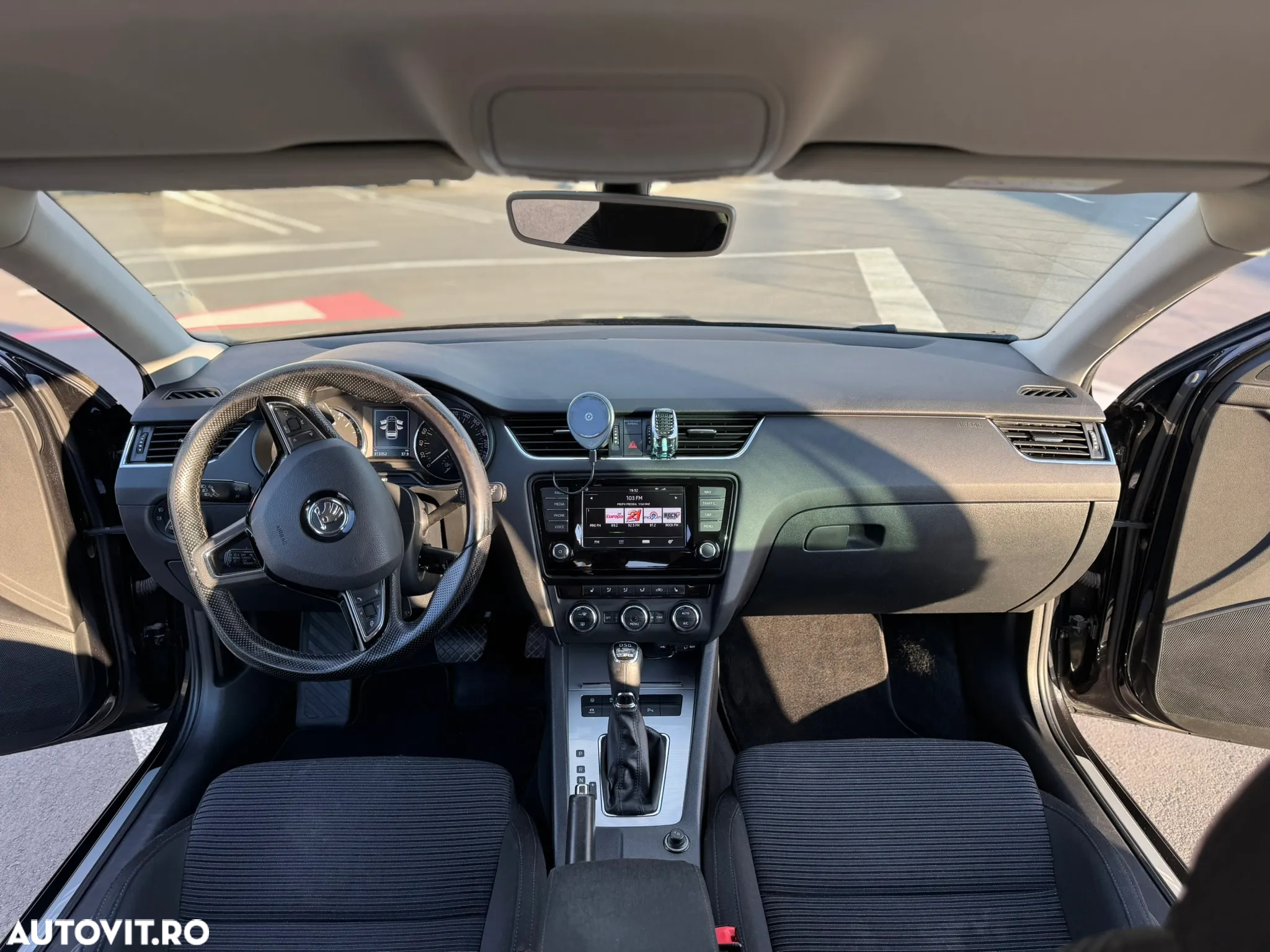 Skoda Octavia 2.0 TDI DSG Style - 4