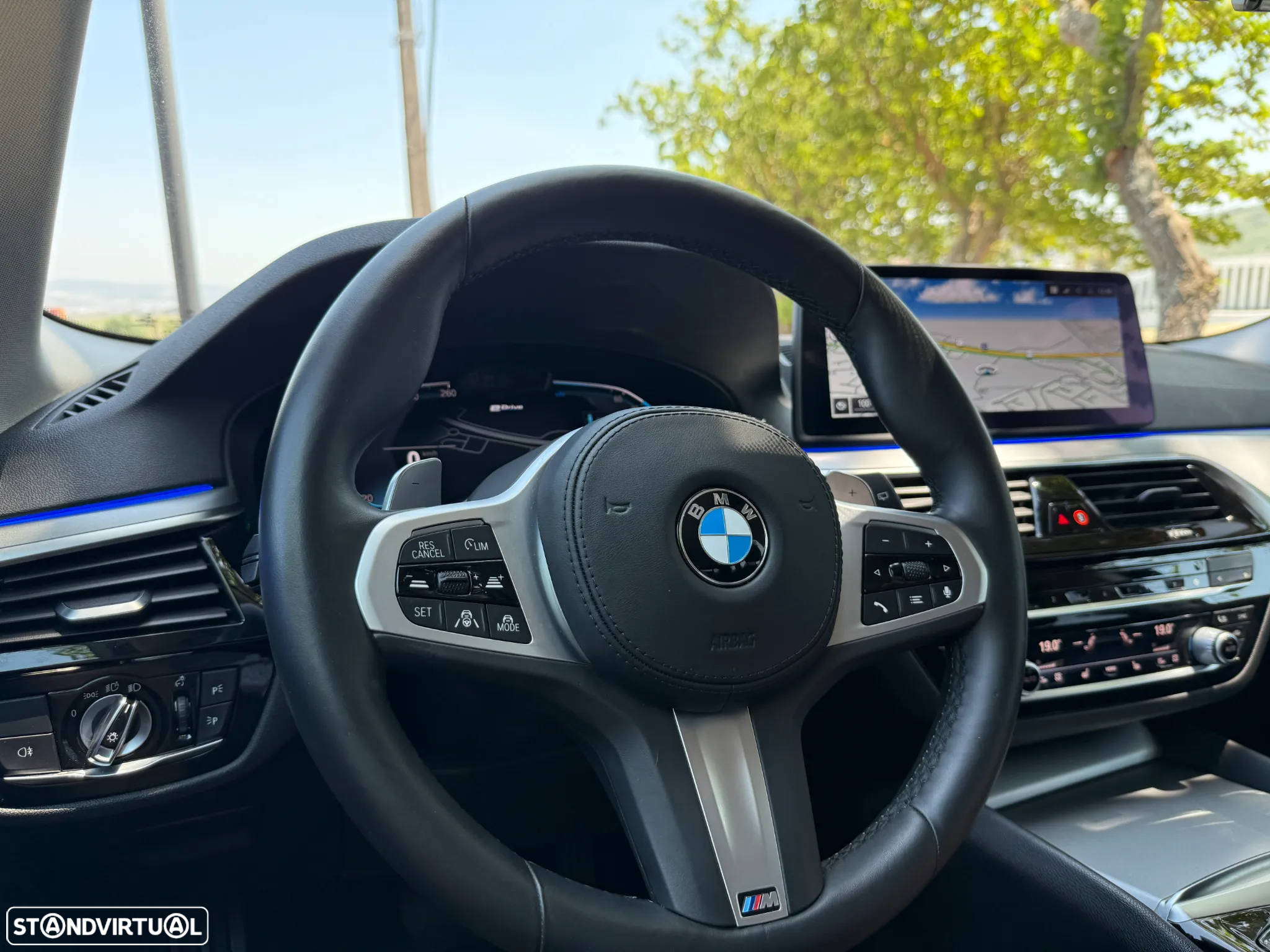 BMW 530 e Pack Desportivo M - 30