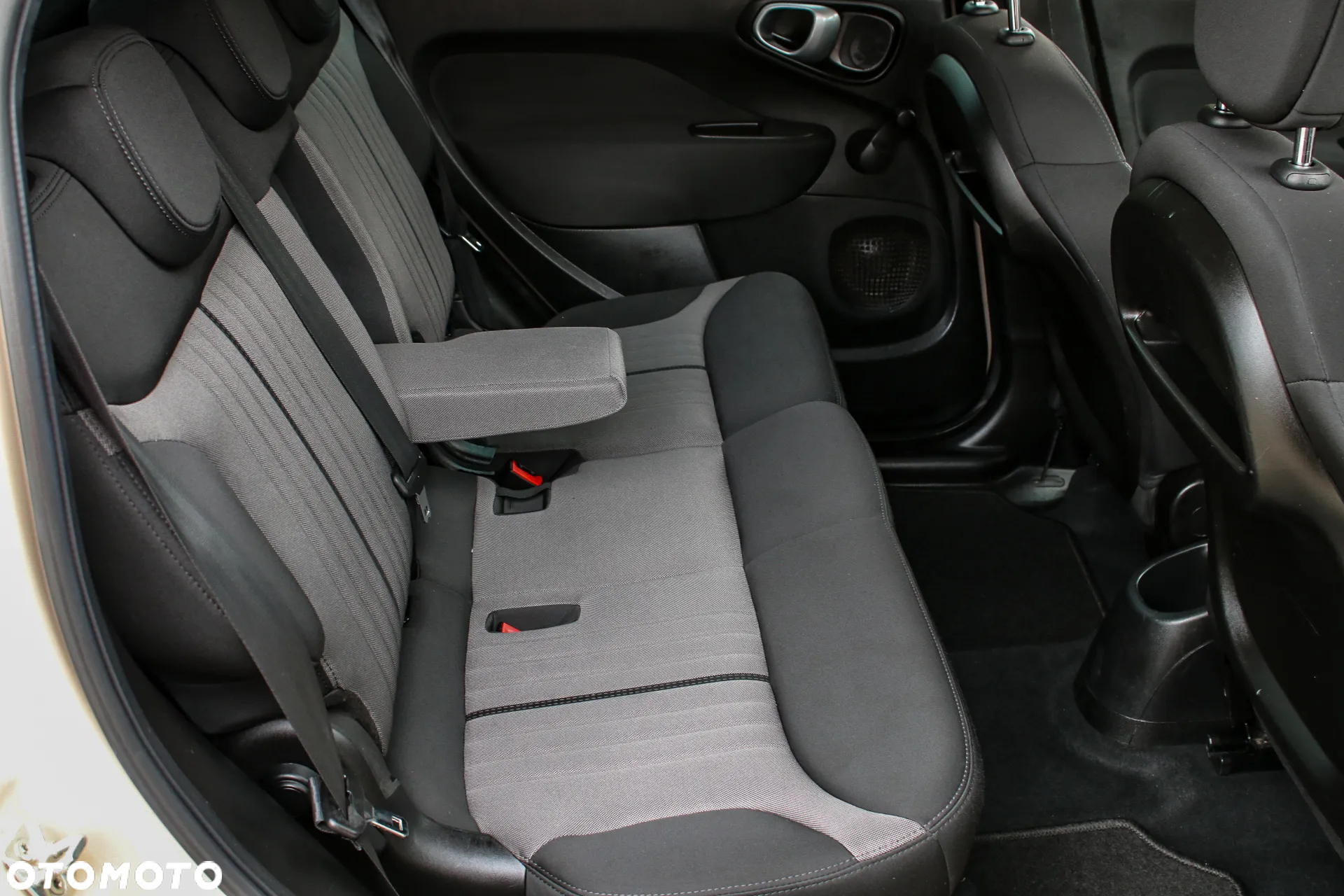 Fiat 500L 1.4 16V Fresh - 25