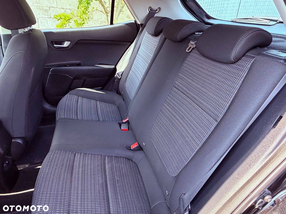Kia Stonic - 22