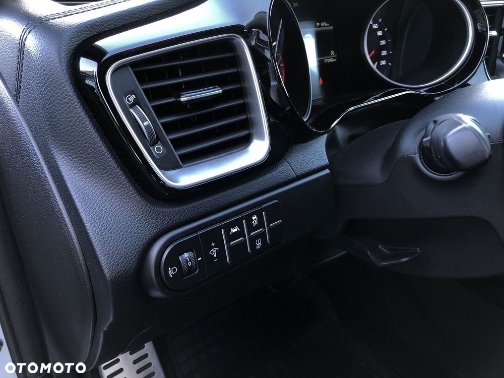 Kia Ceed 1.5 T-GDI L Business Line Plus DCT - 10