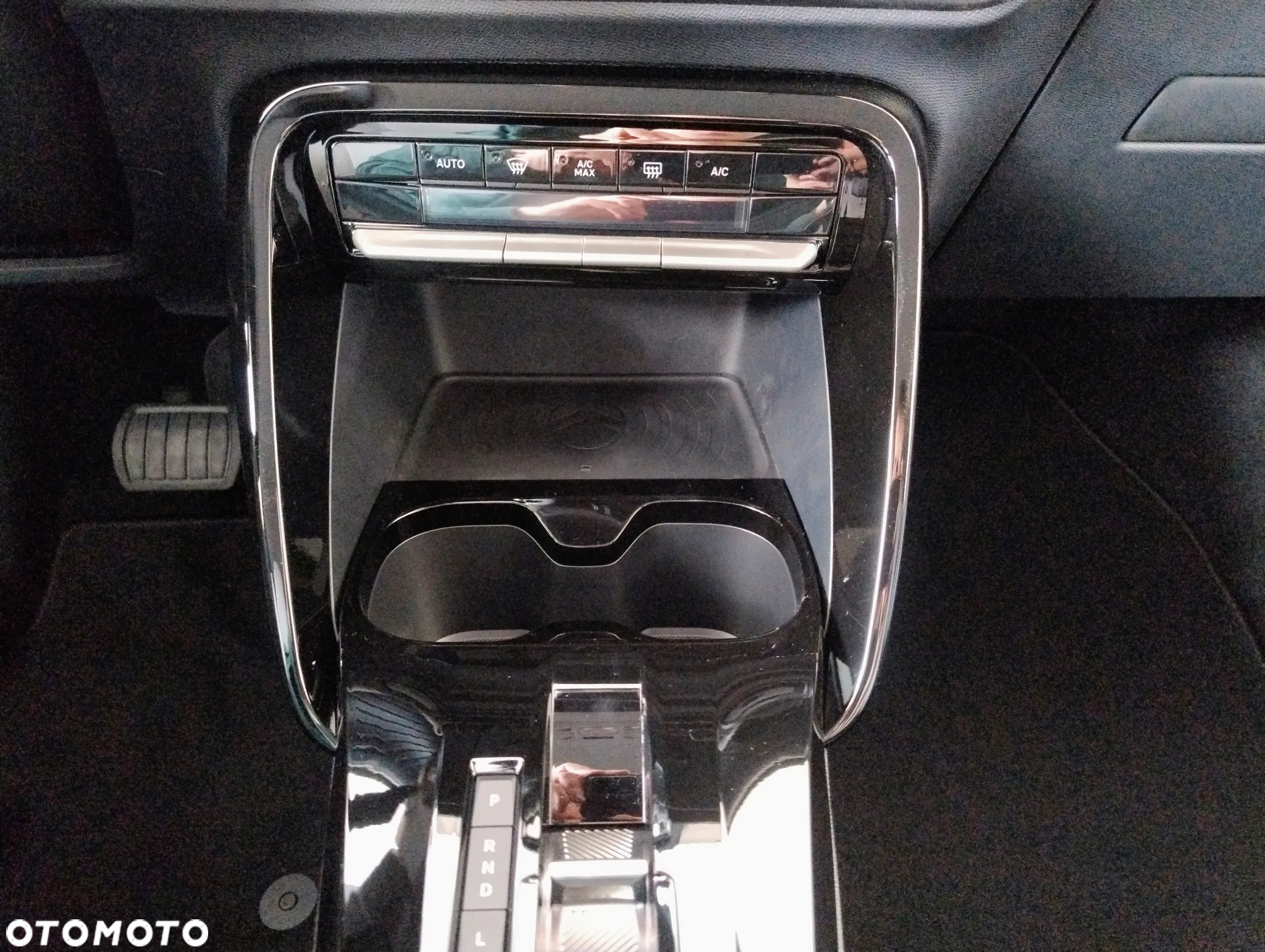 Citroën C3 Aircross 1.2 mHEV Plus S&S eDCT6 - 20