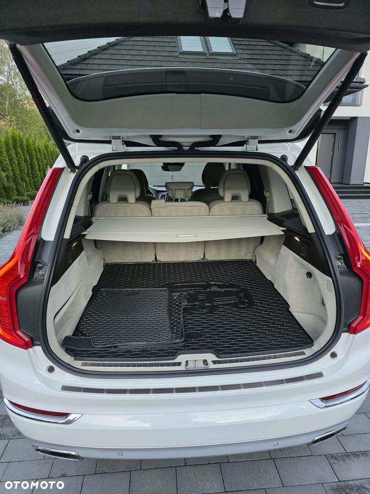 Volvo XC 90 - 21