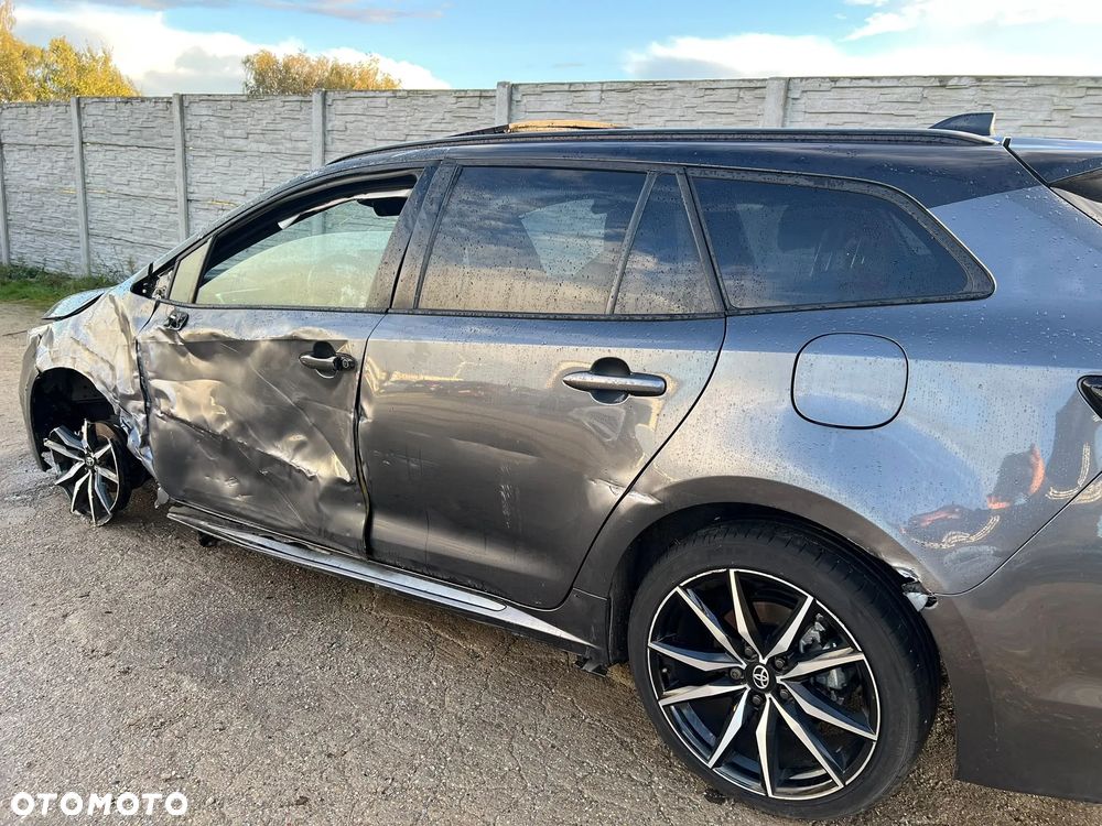 Toyota Corolla 1.8 Hybrid GR Sport - 37