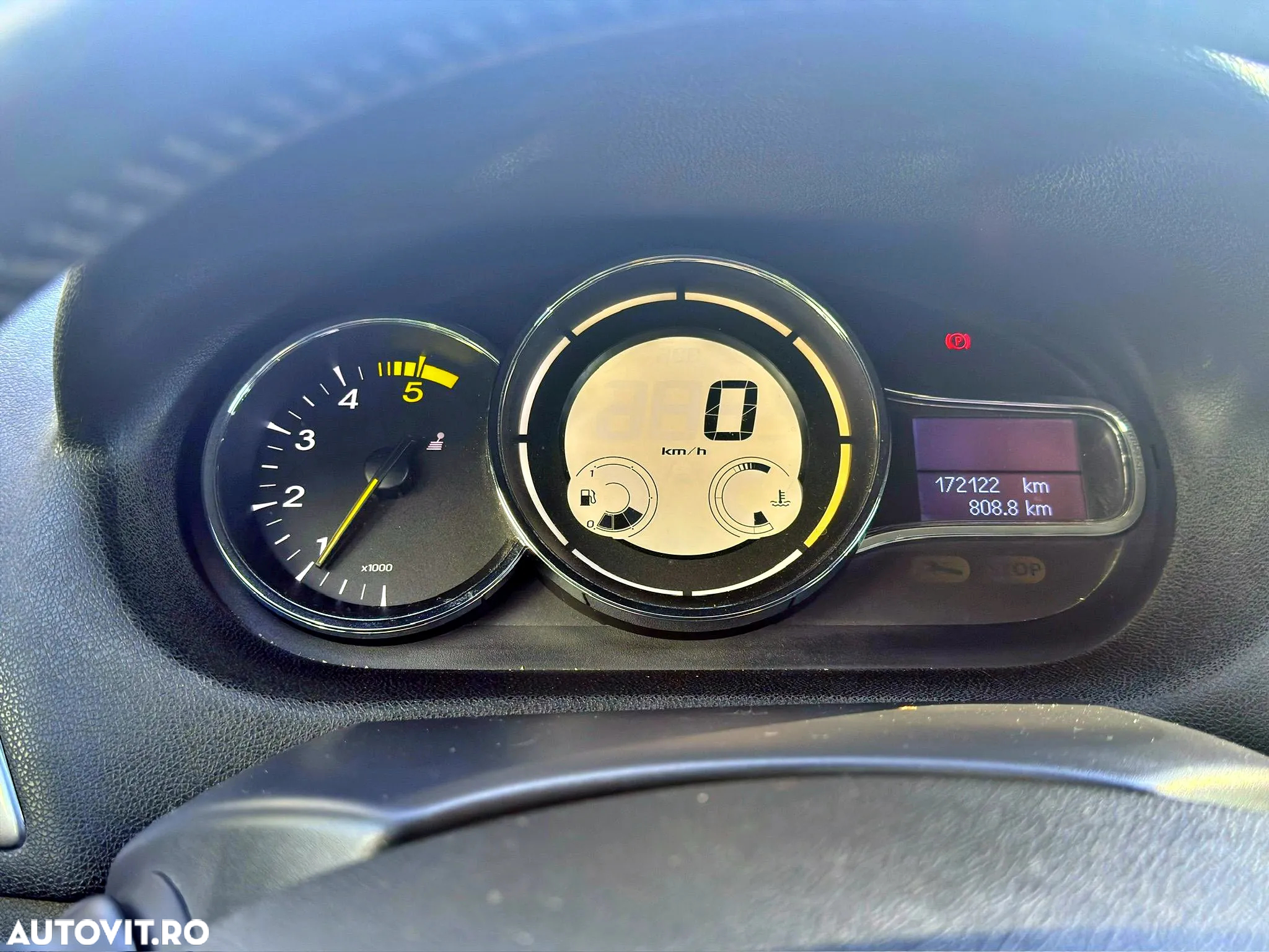 Renault Megane dCi 95 FAP LIMITED - 8