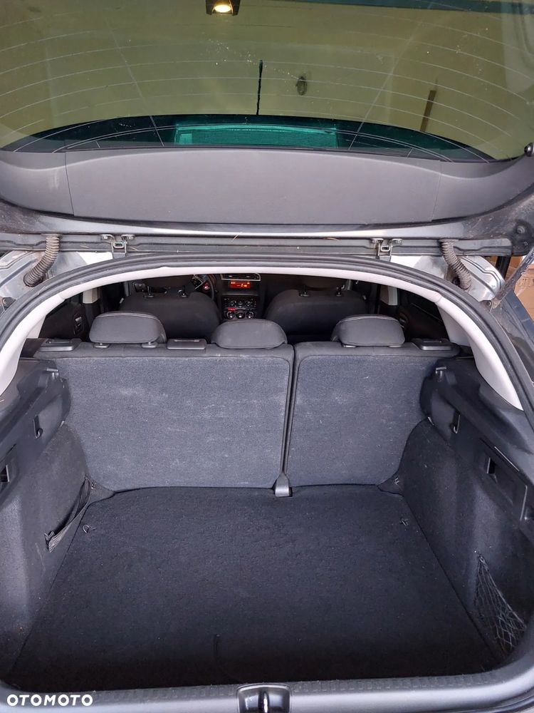 Citroën C4 1.6 HDi Equilibre - 16