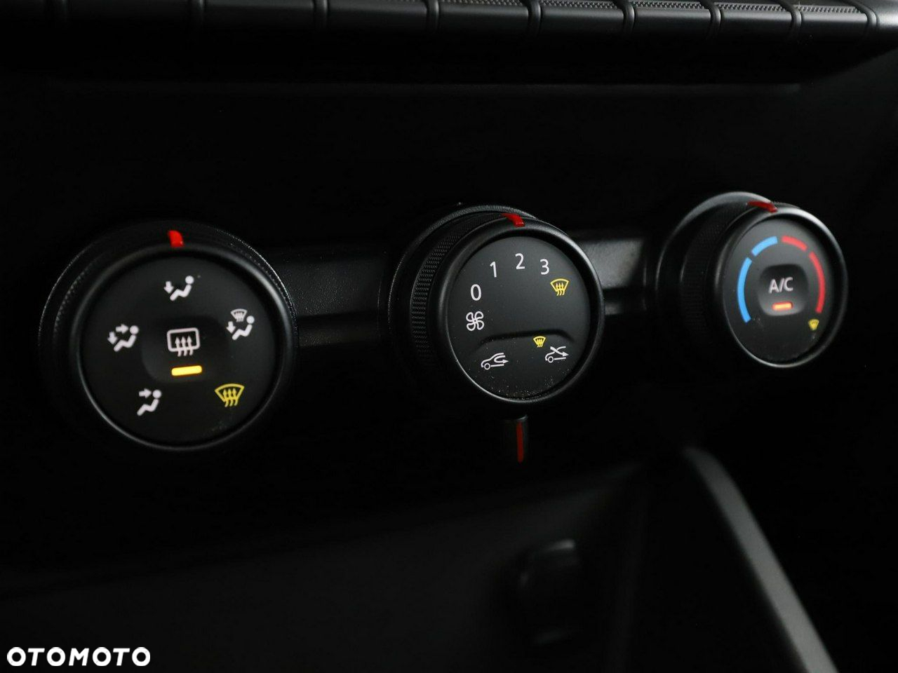 Dacia Duster TCe 100 2WD Access - 24