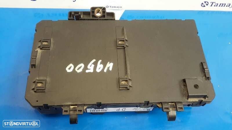 CAIXA RELÉS / FUSÍVEIS OPEL ASTRA H 2005 -13181278 - 2