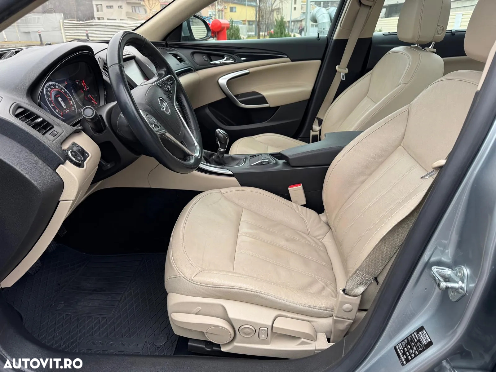 Opel Insignia 2.0 CDTI Sports Tourer Edition - 13