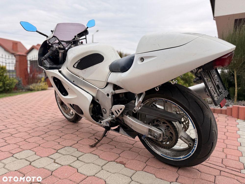 Suzuki GSX-R - 5