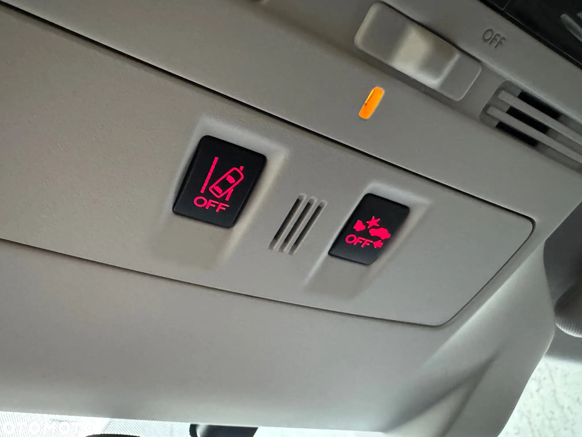Subaru Forester 2.0 i Exclusive Special (EyeSight) Lineartronic - 25