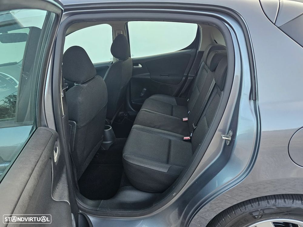 Peugeot 207 1.6 HDi 99g - 15