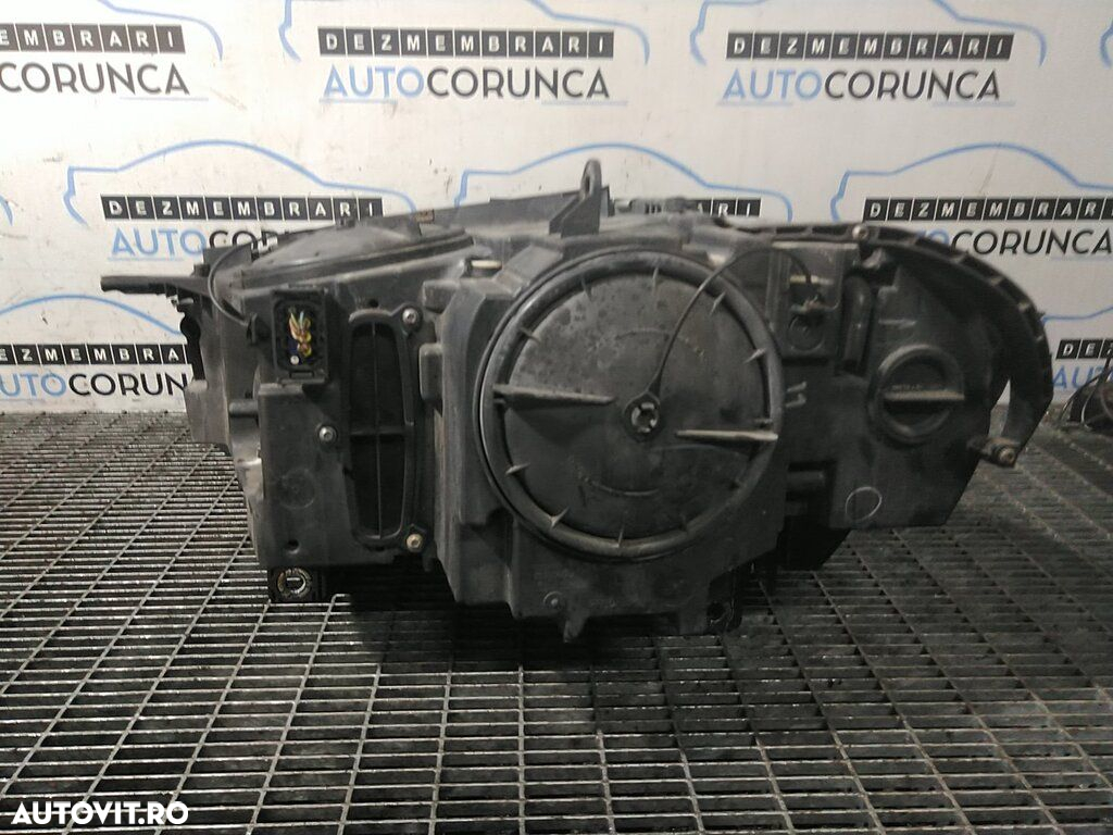 Far Dreapta BMW X5 F15 2013 - 2018 SUV 4 Usi (1268) Xenon - 4