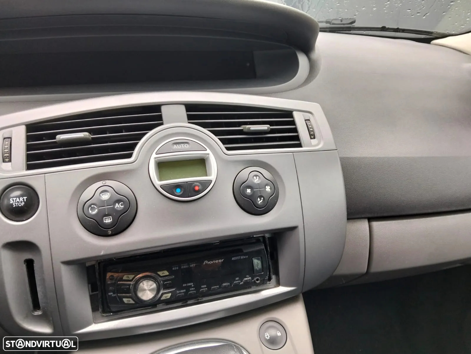 Renault Mégane Scénic - 2