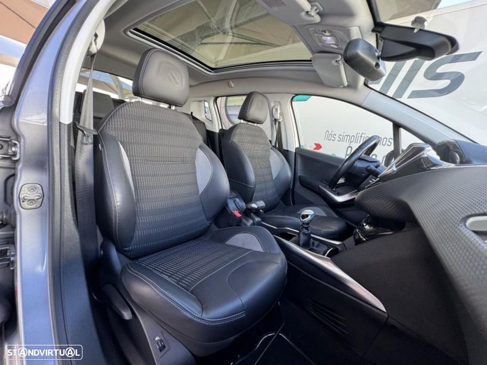 Peugeot 2008 1.6 e-HDi Allure - 18