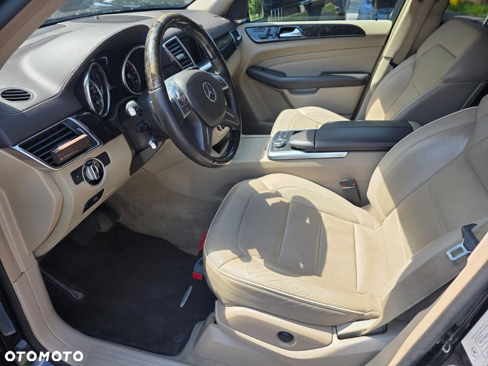 Mercedes-Benz ML 350 BlueTEC 4-Matic - 20