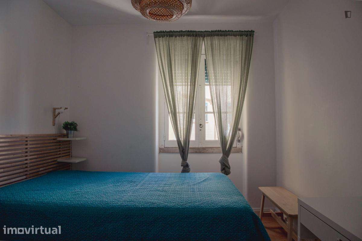 Quarto - localizado em Roma-Areeiro Lisbon - Grande imagem: 2/21