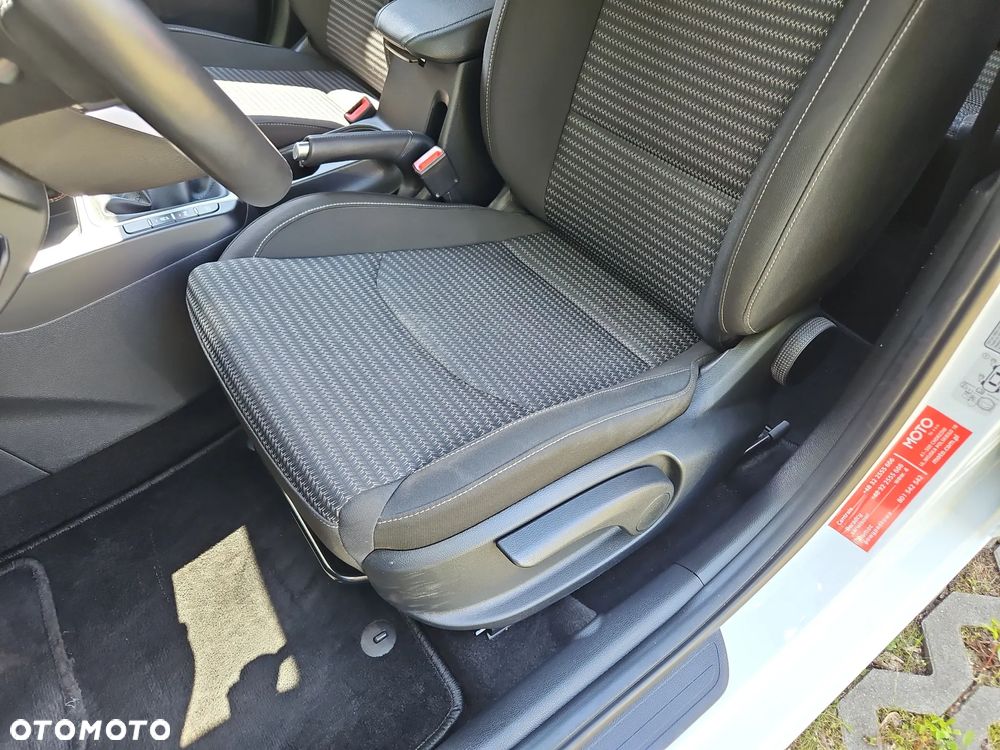 Kia Ceed 1.5 T-GDI M - 12