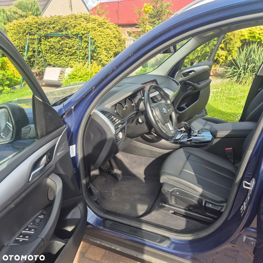BMW X3 sDrive18d MHEV Business Edition - 13