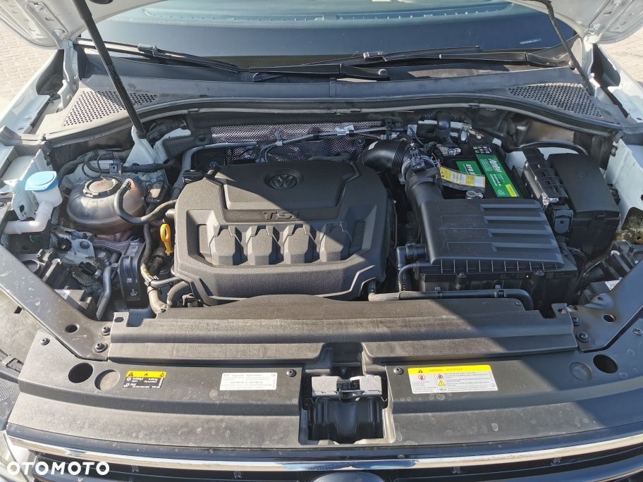 Volkswagen Tiguan - 19