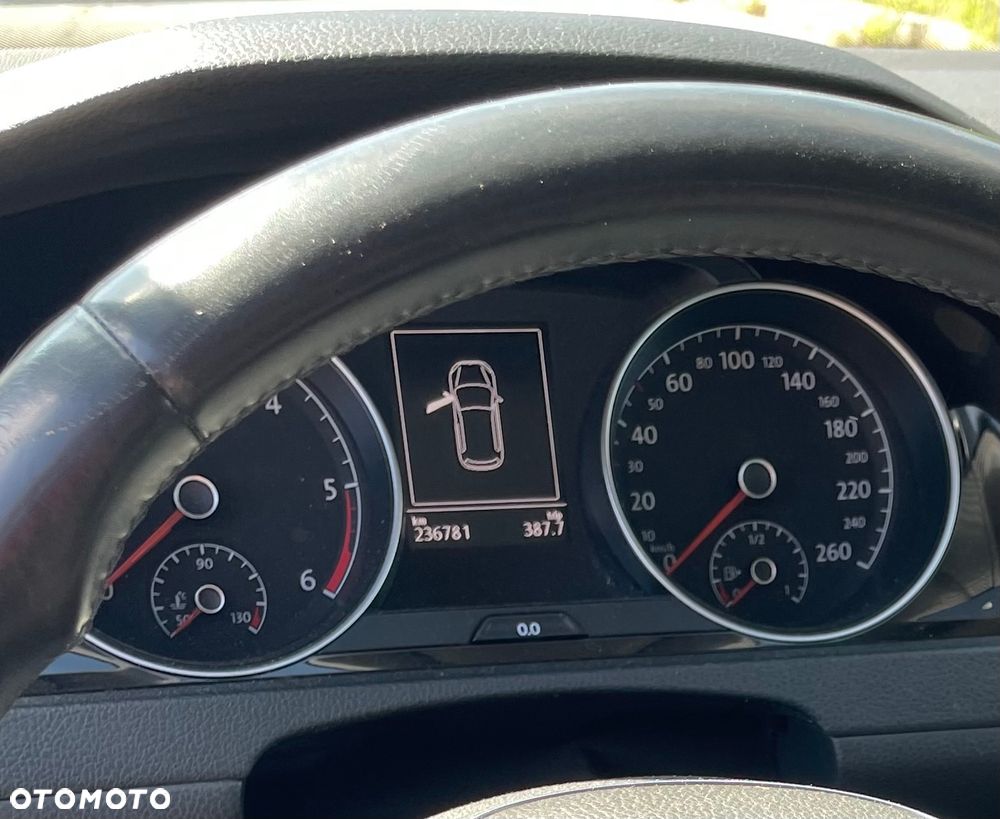 Volkswagen Golf 1.6 TDI BlueMotion Technology DSG Comfortline - 27