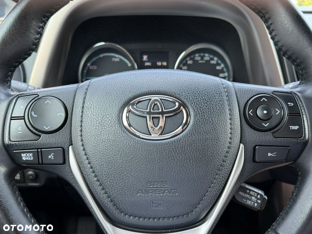 Toyota RAV4 - 22