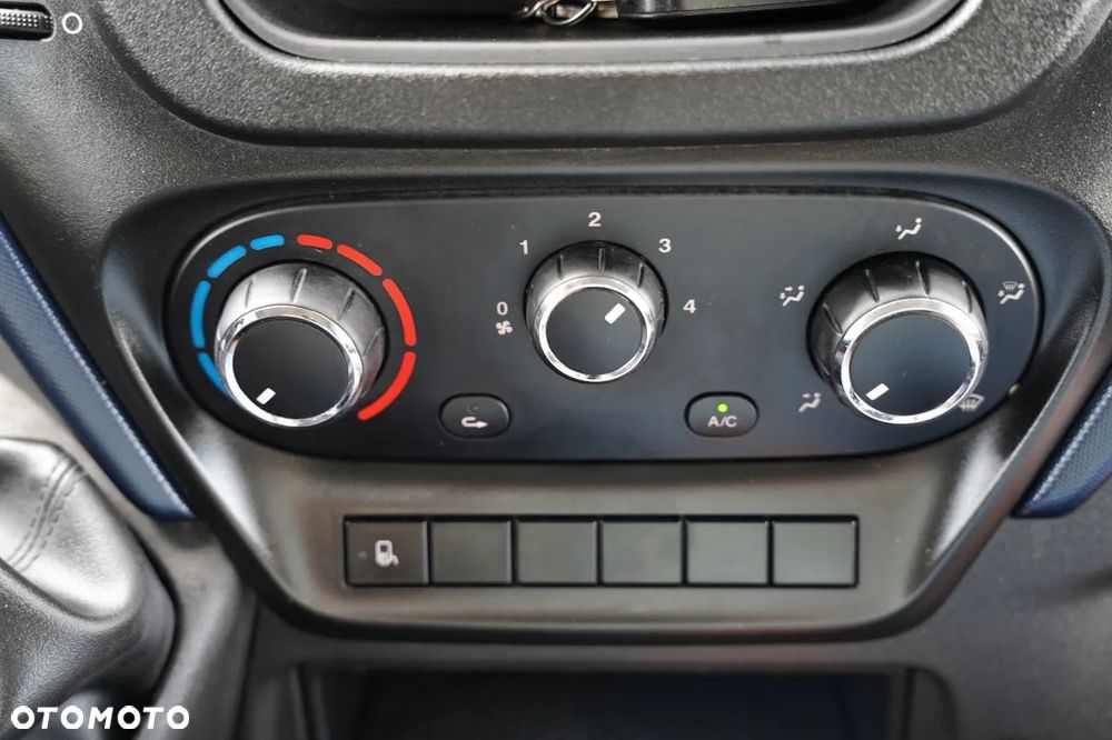 Iveco DAILY 35-140 / KONTENER 4,3 M / HI -MATIC / BLIŹNIAK  / ROLETA / SPROWADZONY - 31