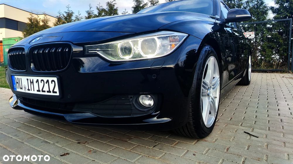 BMW Seria 3 320d - 36