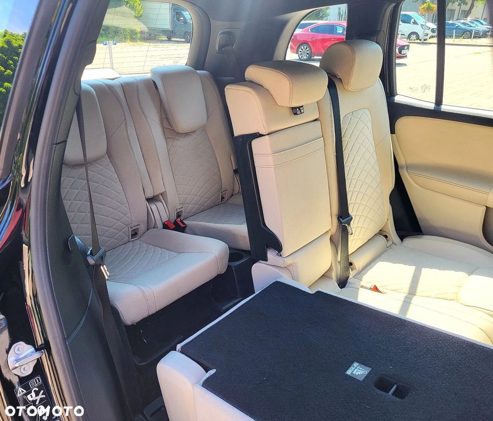 Mercedes-Benz GLB 200 4-Matic AMG Line 8G-DCT - 21