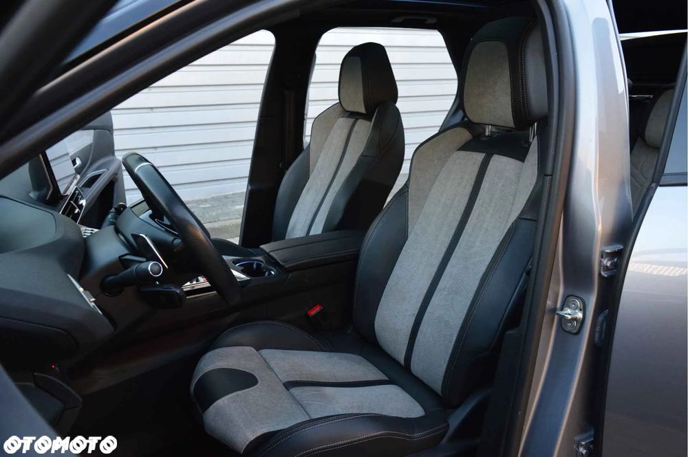 Peugeot 3008 1.6 PureTech GT S&S EAT8 - 17