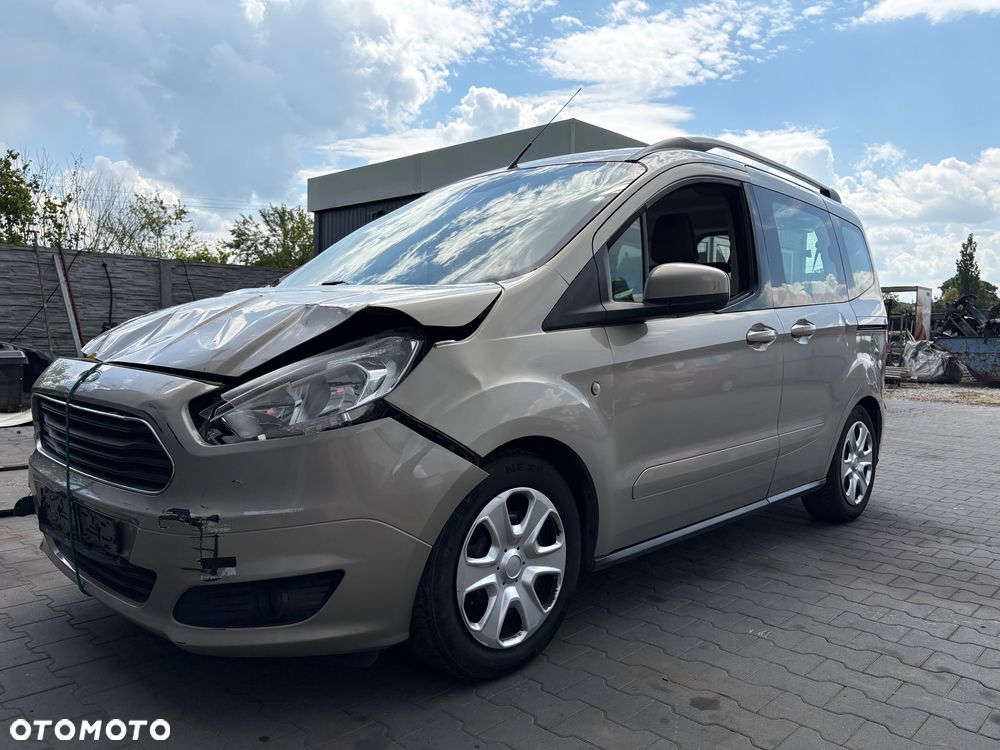 Ford Tourneo Courier 1.0 EcoBoost S&S Titanium - 3