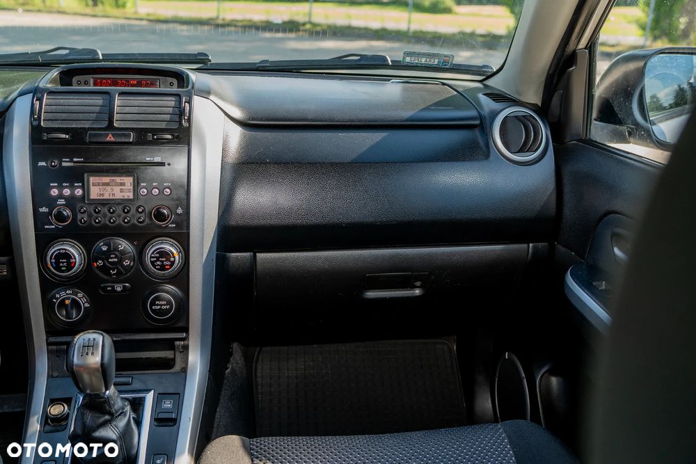 Suzuki Grand Vitara 1.9 DDiS - 8