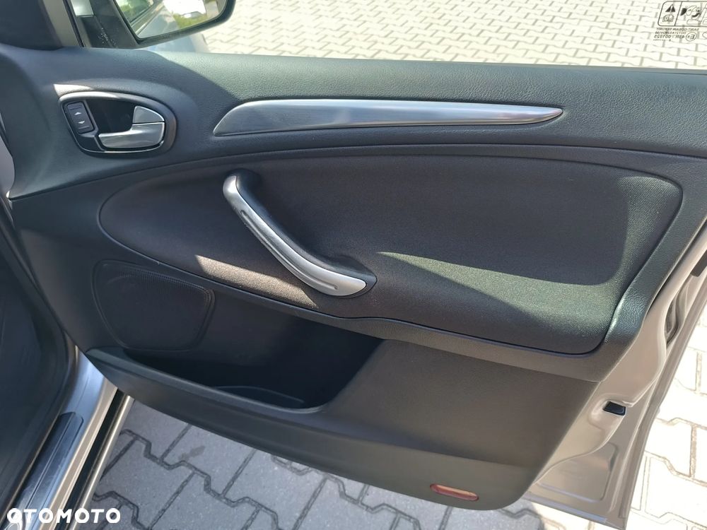 Ford S-Max 2.0 EcoBoost Titanium - 17