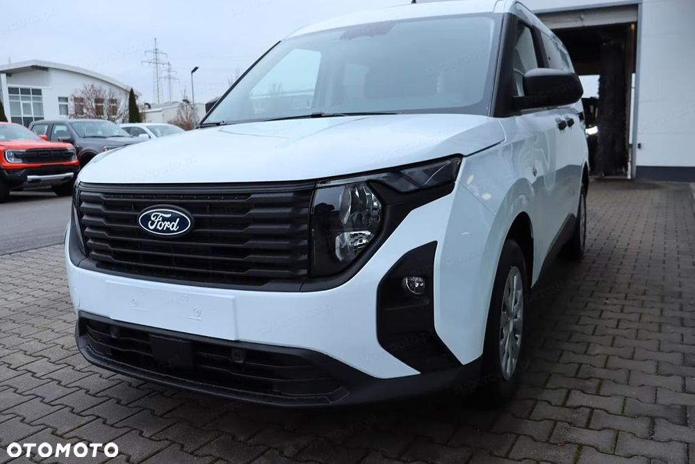 Ford Transit Courier - 5