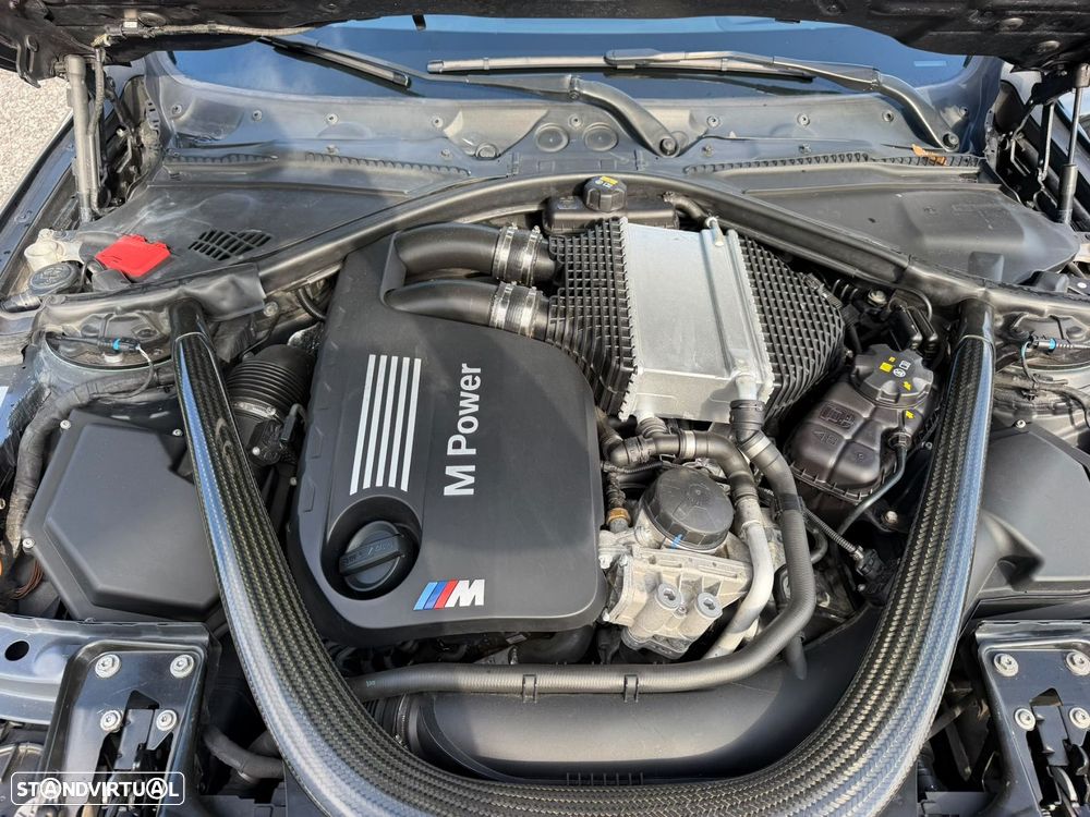 BMW M4 Auto - 31