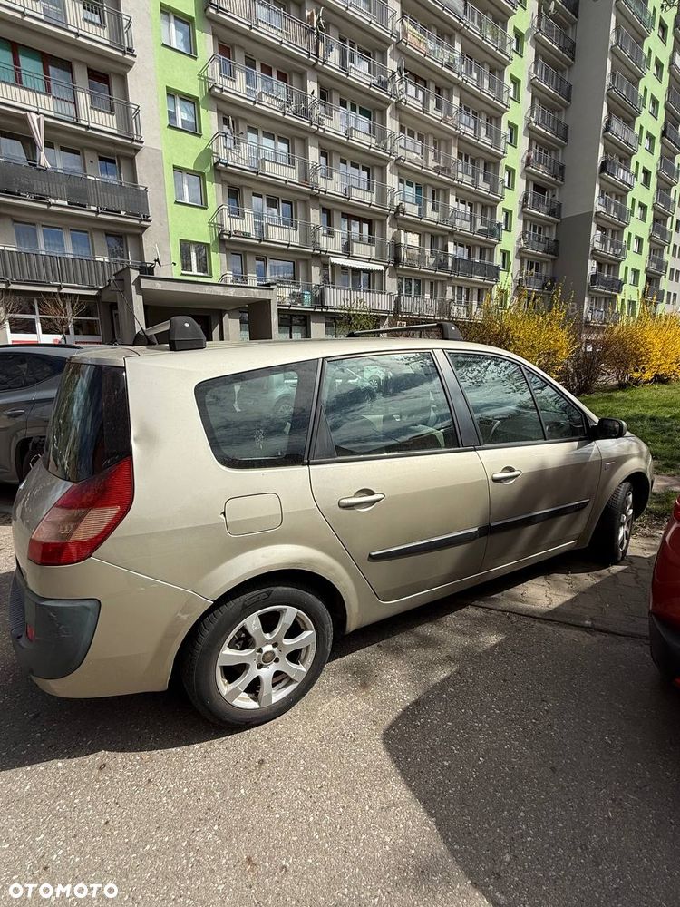 Renault Scenic 2.0 16V Expression - 8