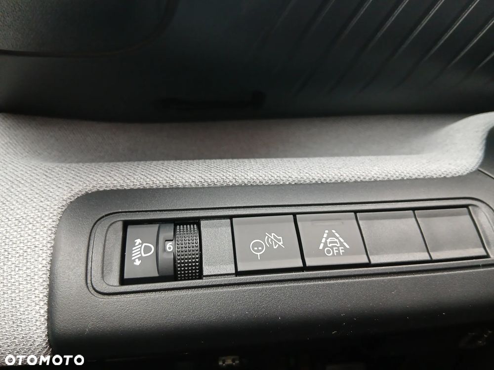 Citroën C3 Aircross 1.2 mHEV Plus S&S eDCT6 - 15