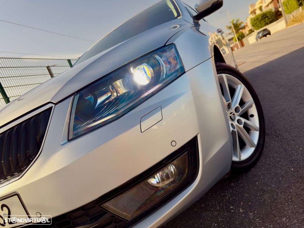 Skoda Octavia Break 1.6 TDi Elegance - 33