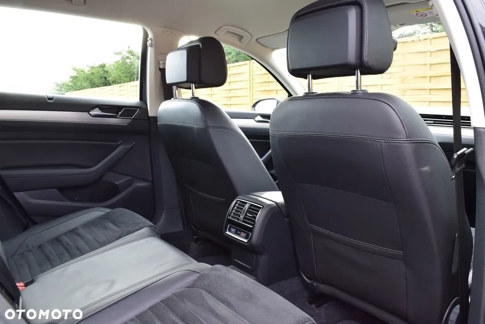 Volkswagen Passat 2.0 TDI BMT Highline DSG - 31