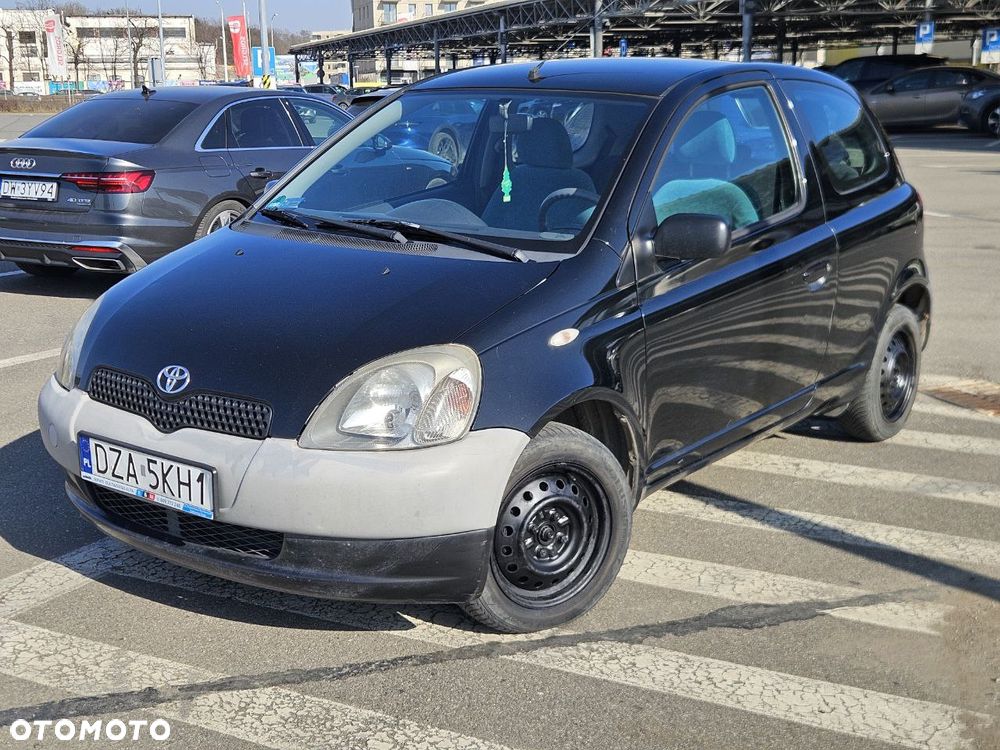 Toyota Yaris 1.0 Base - 3