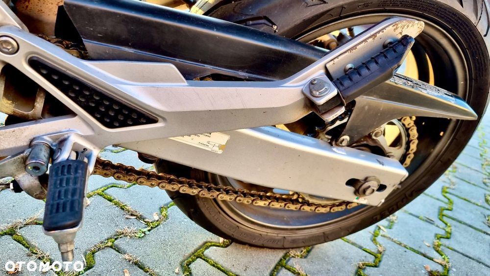 Honda CB - 12