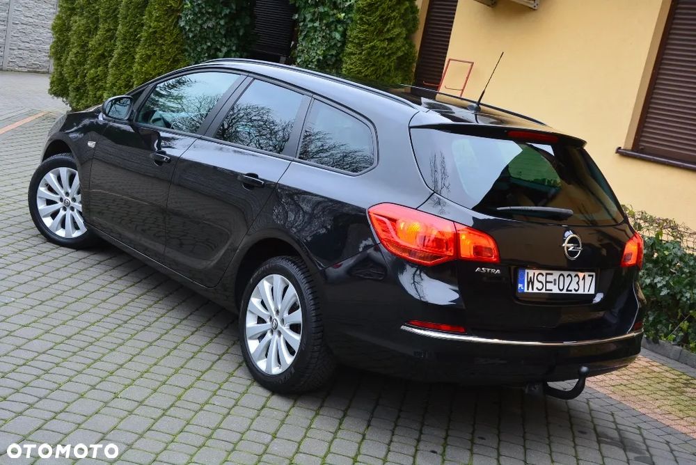Opel Astra 1.4 Turbo Innovation - 19