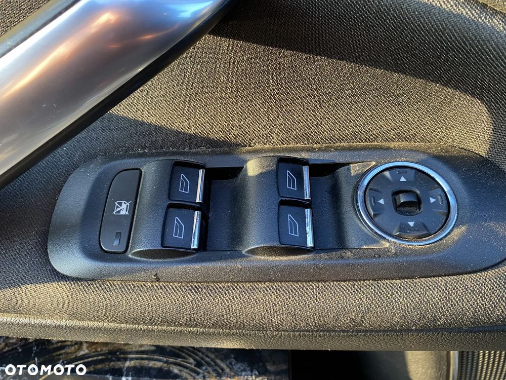 Ford Mondeo 2.0 TDCi Titanium - 11