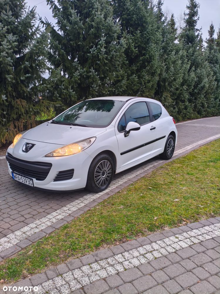 Peugeot 207 1.4 HDi Presence - 1