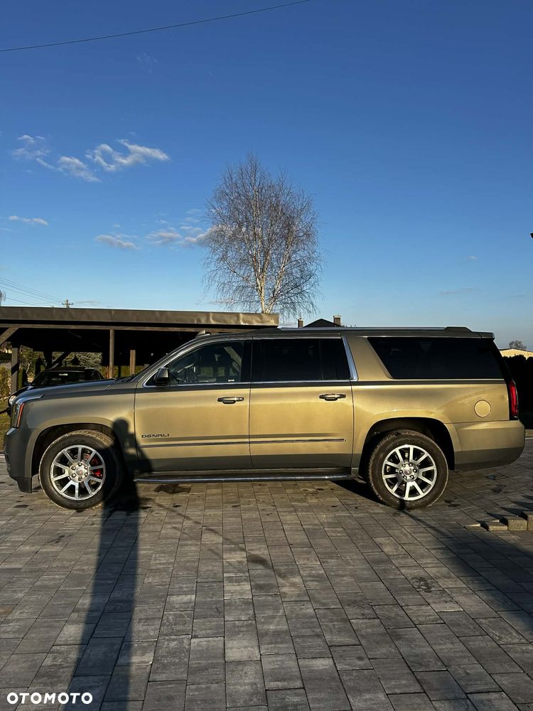 GMC Yukon - 2